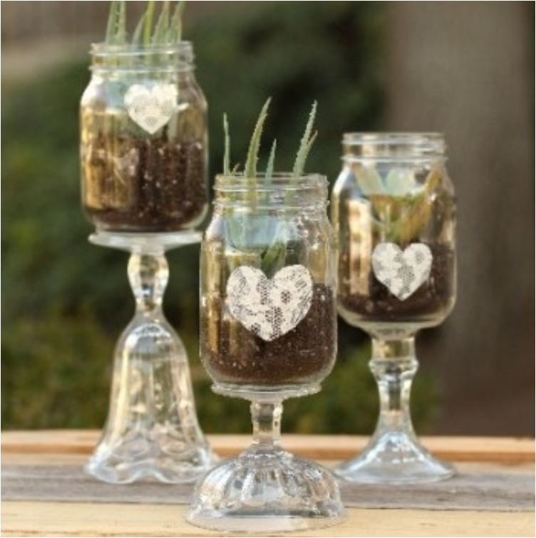 Glass Jar Centerpiece Ideas : Thrifty mason jar centerpieces that look simply amazing